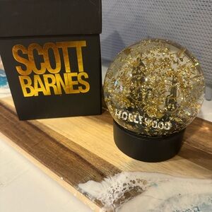 Gold Glitter Hollywood Snow Globe